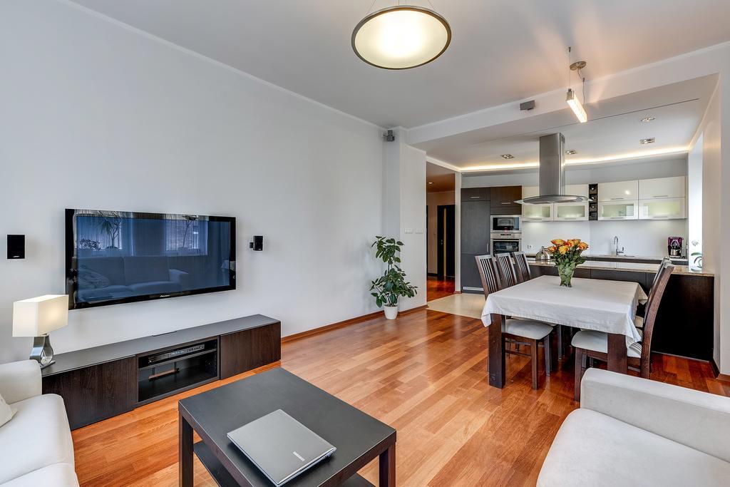 Apartment White 76. Srodmiescie