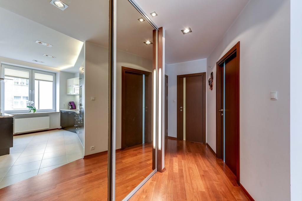 Apartment White 76. Srodmiescie